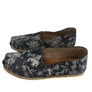 Toms Womens Shoes Blue Floral Canvas Slip Ons Size 8.5 Wide Flats Tropical Cozy